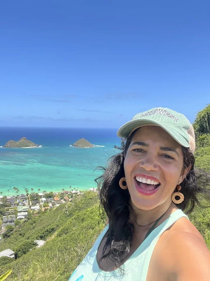 Cirlene Liardet, autora do guia, durante uma viagem